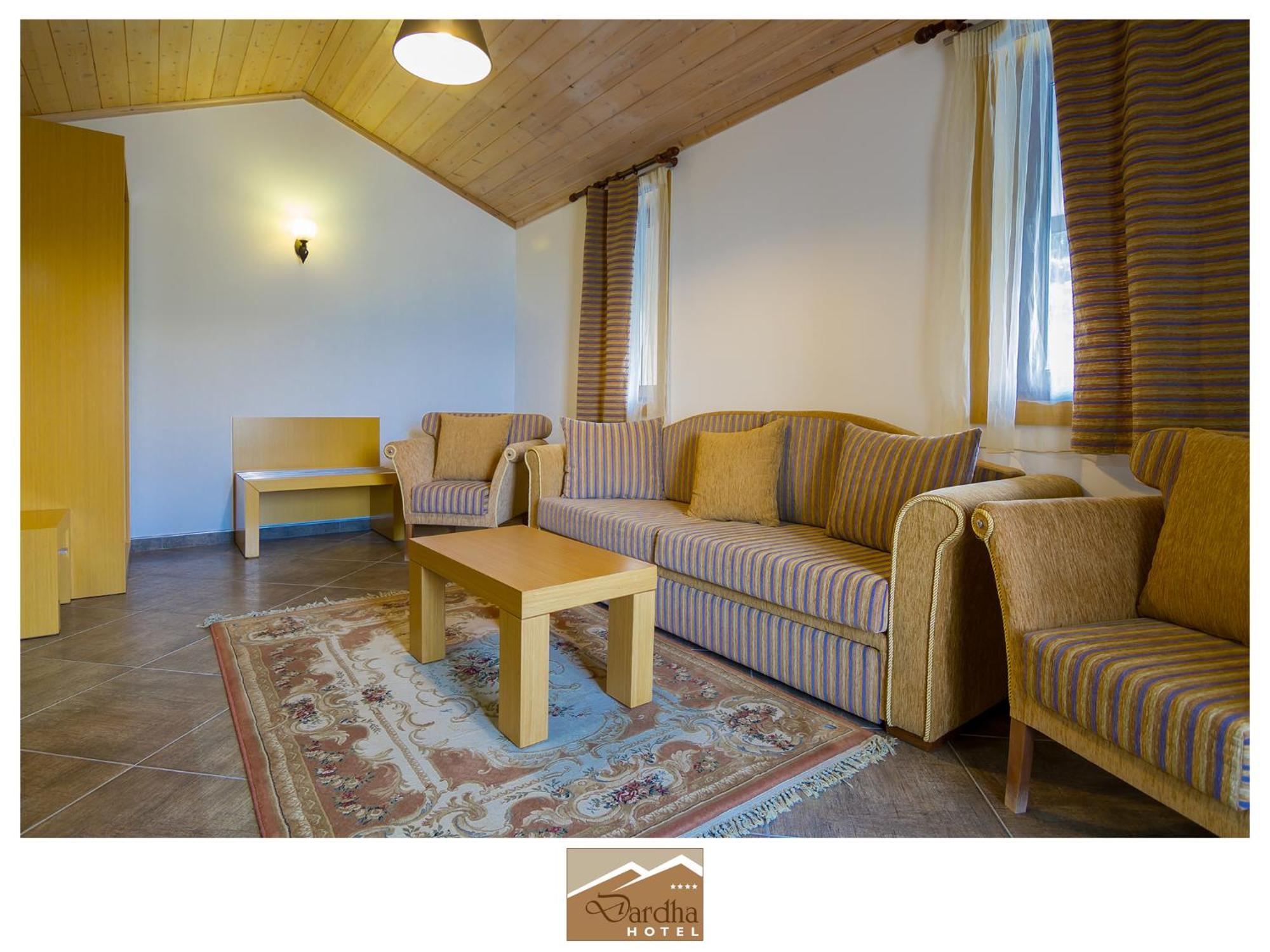 Hotel Dardha Room photo